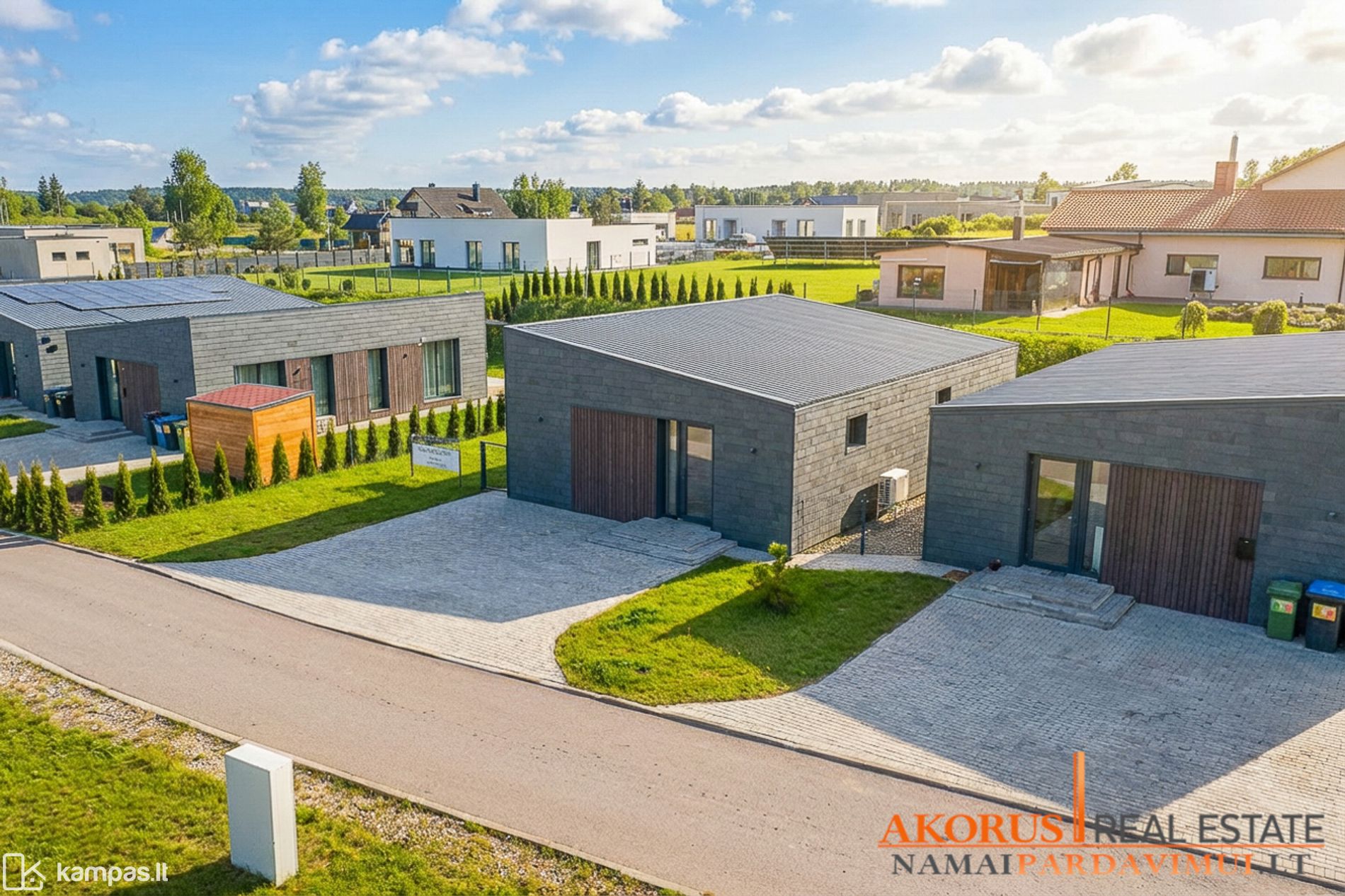 Main Image Molėtų r. sav., Molėtai, Ąžuolų g.